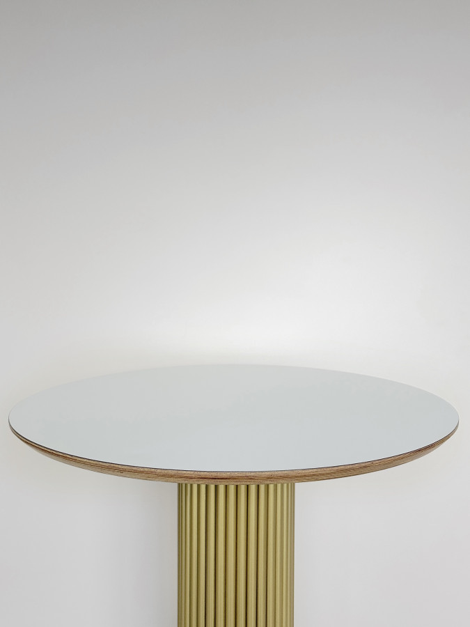 Столешница HPL на основе фанеры влагостойкая - толщина 19 мм (круглая)